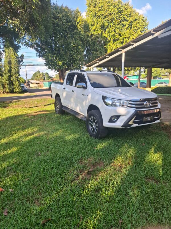 TOYOTA HILUX 2019 - MANUAL - Image 2